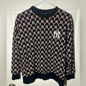 MLB New York YANKEES Monogram Embossed Sweatshirt Small Black & Pink Baseball